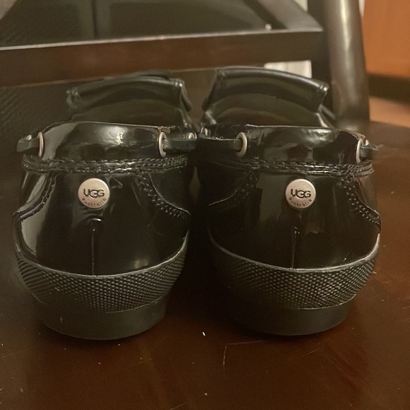 UGG Ashdale Duck Shoes - Picture 4 of 5